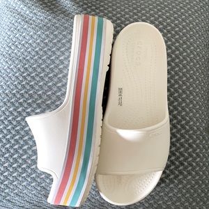 Beautiful Sandals Crocs Comfort White.
